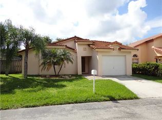 8570 SW 210th Ter, Cutler Bay, FL 33189