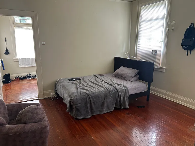 7422 Hampson St #7422 — Photo 16