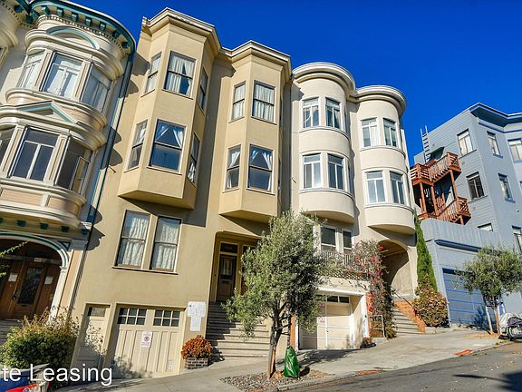2nd image of 528 Lombard St #528