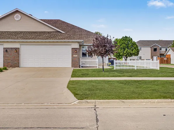 1431 Prairie Dr, Story City, IA 50248