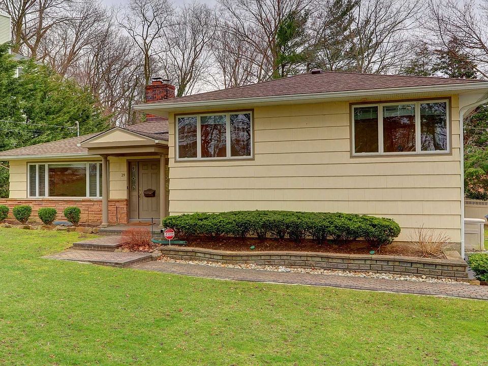 1st image of 29 Sycamore Dr