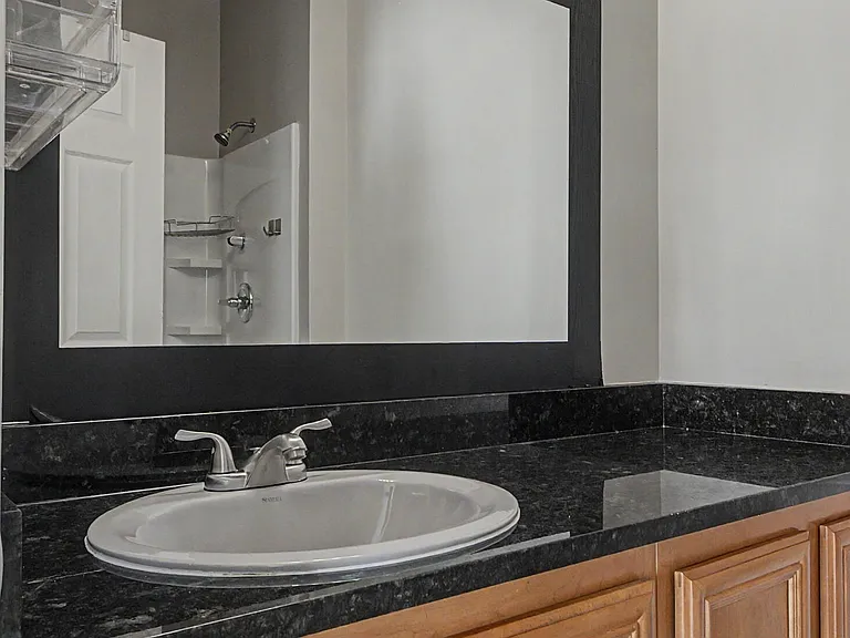 43018 Burlington Dr — Photo 32