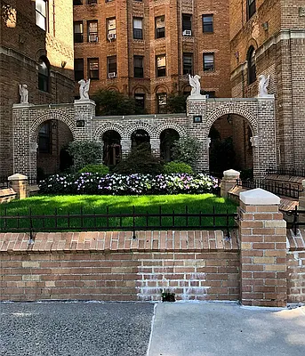 71 Ocean Parkway