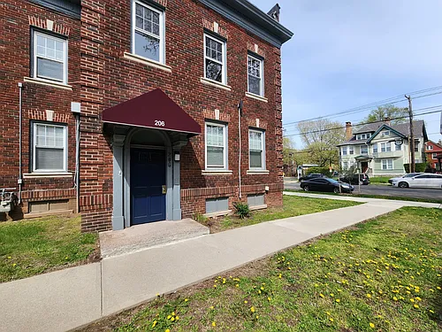 206 Sherman Ave Photo 1