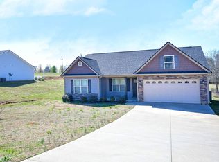 3207 Rainbow Lake Rd, Inman, SC 29349