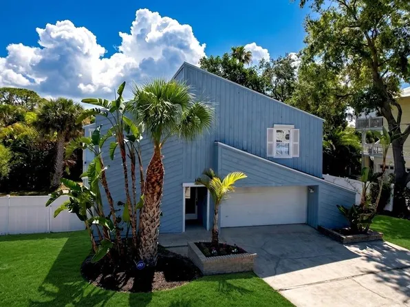 105 Peterson Ln, Palm Harbor, FL 34683