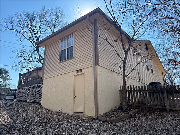 4th image of 2 Ventnor Dr