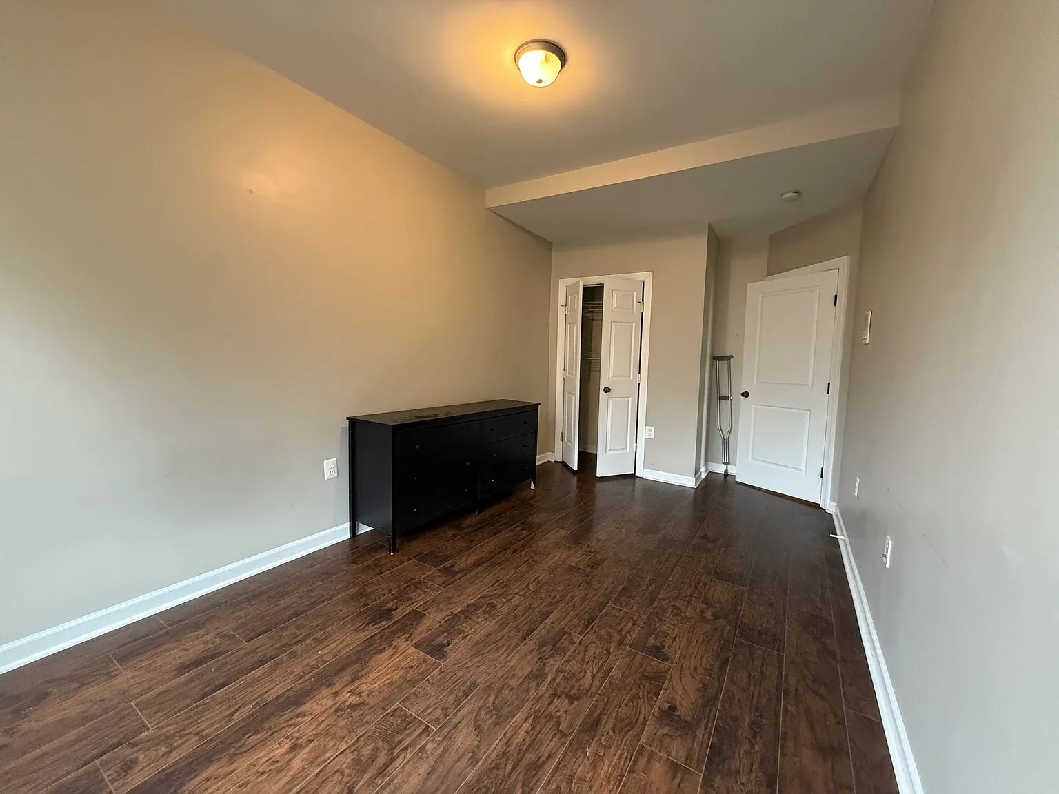 4 bed, 1926 sqft, $800 — Photo 2