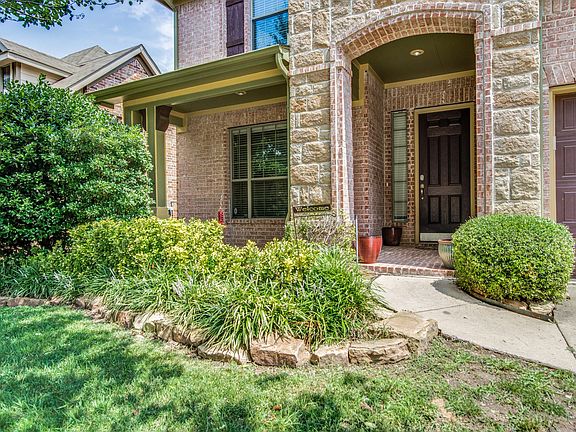 2nd image of 3015 Pinecrest Dr