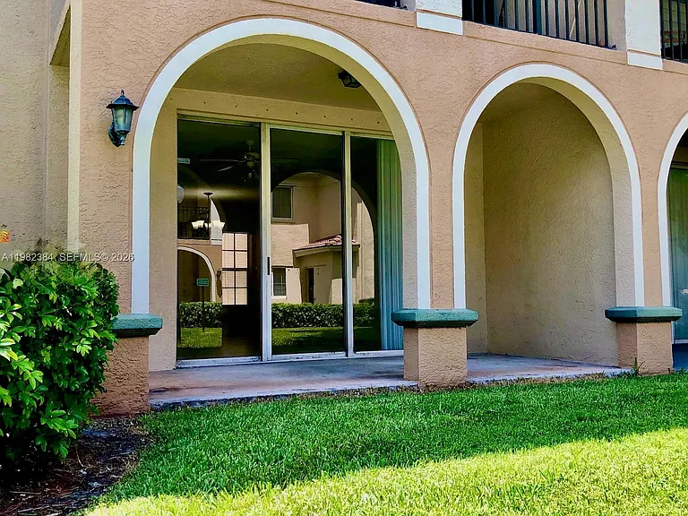 2557 Centergate Dr #103 — Photo 38