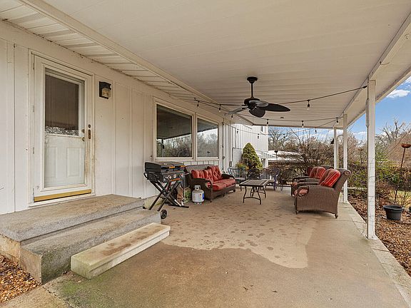 4th image of 2541 S Luster Avenue