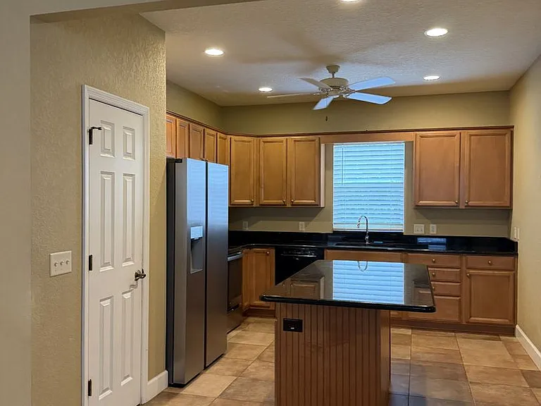 3613 S Summerlin Ave — Photo 6