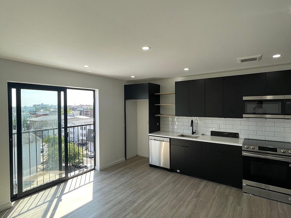 556 Market St APT 2E, Newark, NJ 07105 Zillow