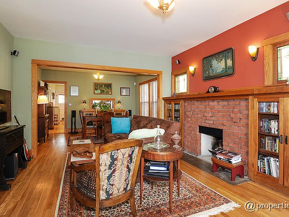 Living Room/Dining Room