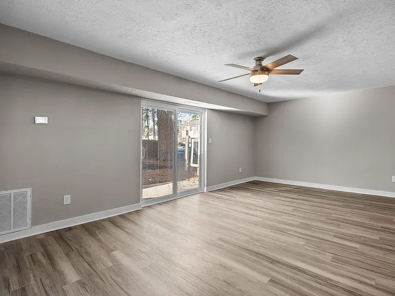 Updated vinyl flooring throughout