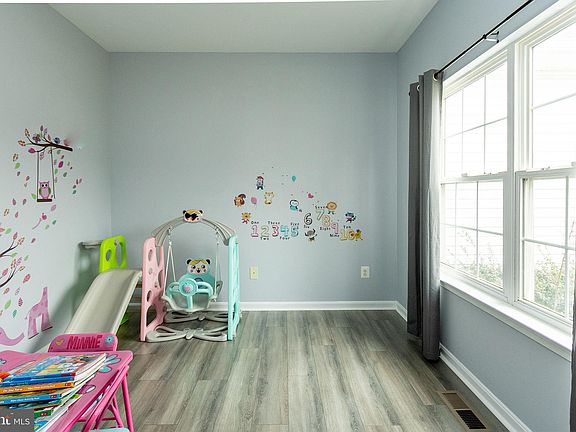5th image of 20953 Brookstone Ct
