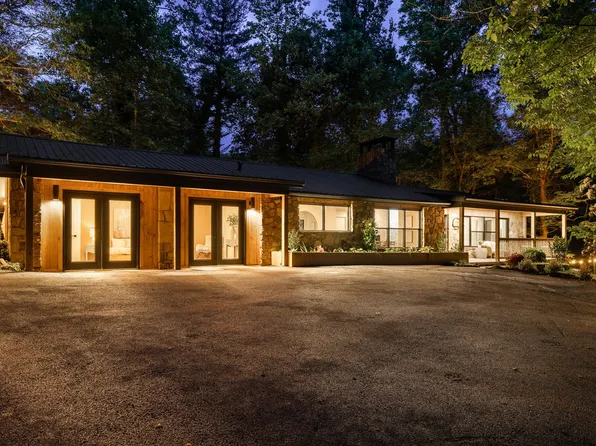 1008 Glades Rd, Gatlinburg, TN 37738