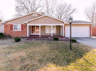 2560 Cheshire Dr, Florissant, MO