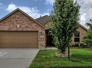 2355 San Augustine Ln, Grand Prairie, TX 75052
