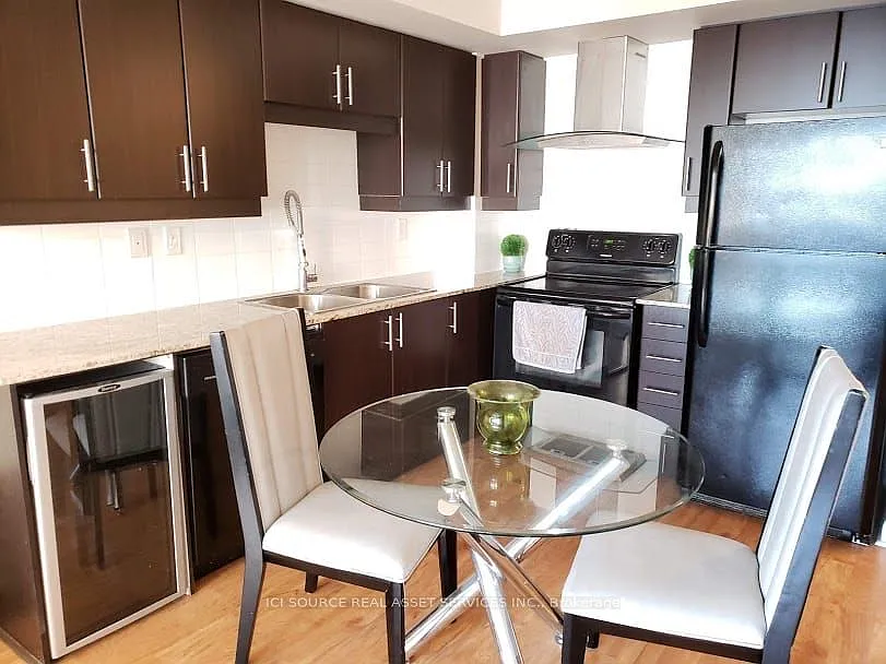 1 bed, $2,450 — Photo 4