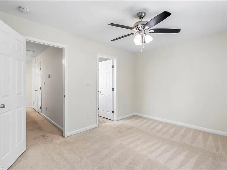 105 Sommerwall Pl — Photo 18