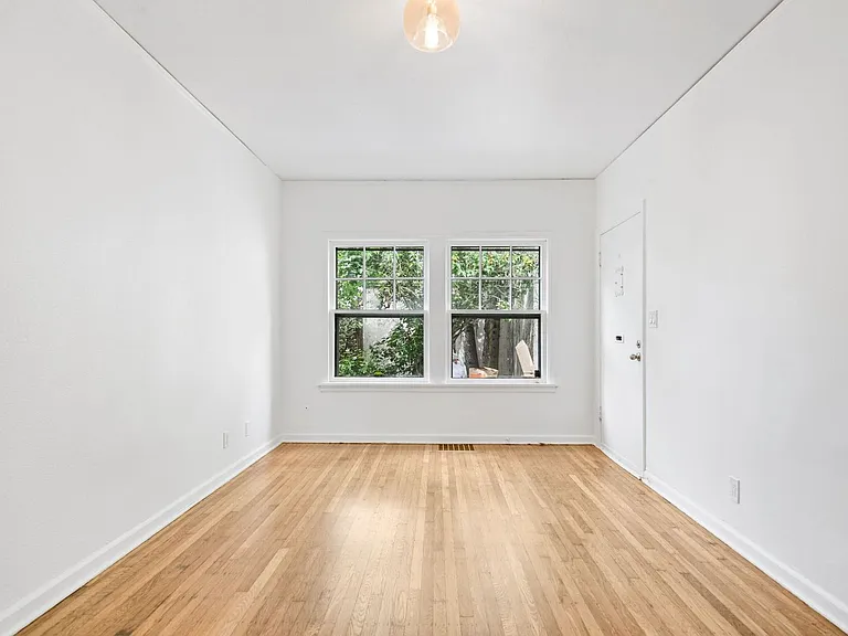 3622 SE Harrison St #6 — Photo 3