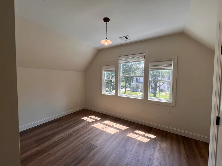 1748 South Rd — Photo 19