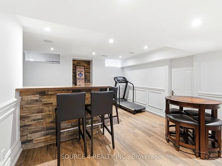 39 Amesbury Dr — Photo 39