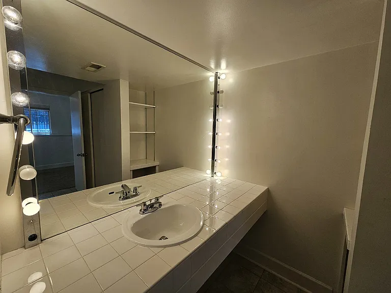 1470 S Quebec Way #1 — Photo 16