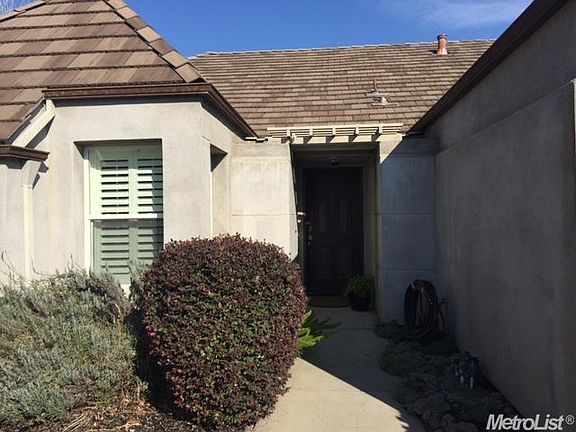 5th image of 3463 Banyon Dr