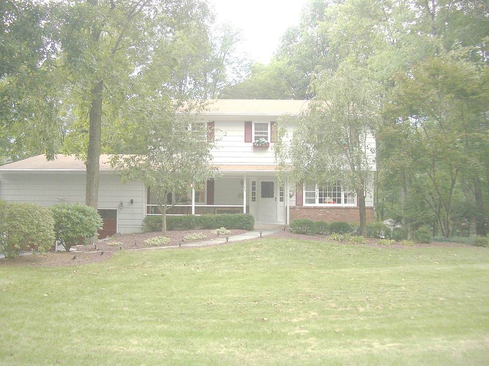 Gorgeous Colonial