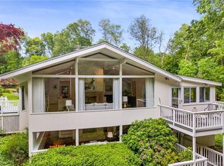 101 Juniper Rd, New Canaan, CT 06840
