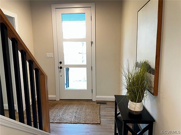 4th image of 15700 Hebrides Dr