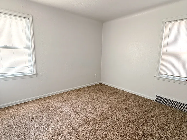 20091 Barlow St — Photo 6