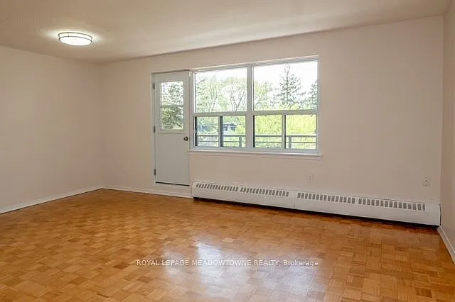 1017 Seneca Ave #508 — Photo 14