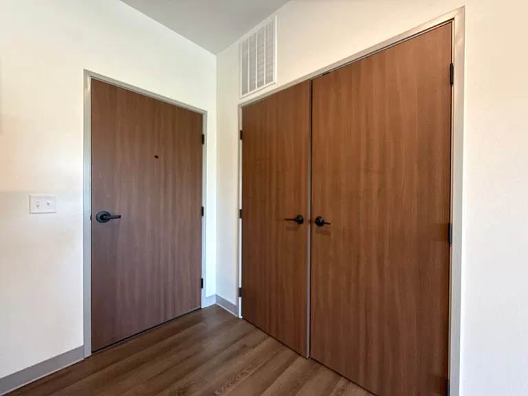 The Leo at the Hub Apartments — Photo 29
