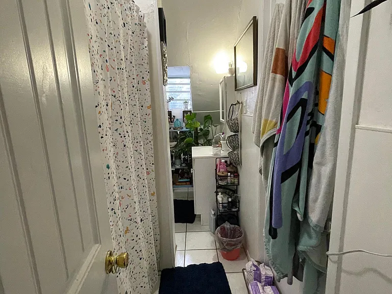 4316 Baronne St #J — Photo 11