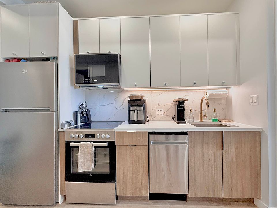 1st image of 2913 Snyder Ave APT 4A