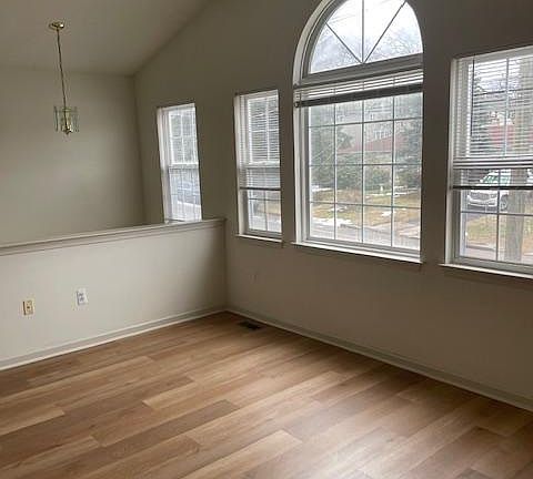 2nd image of 9200 Old Newtown Rd