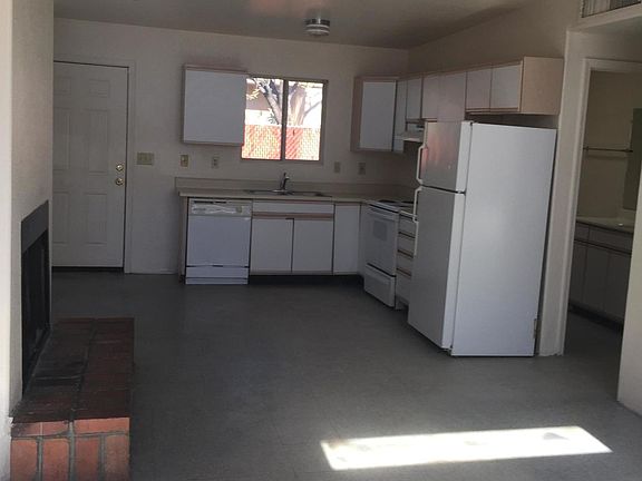 5th image of 3111 E Monte Vista Dr