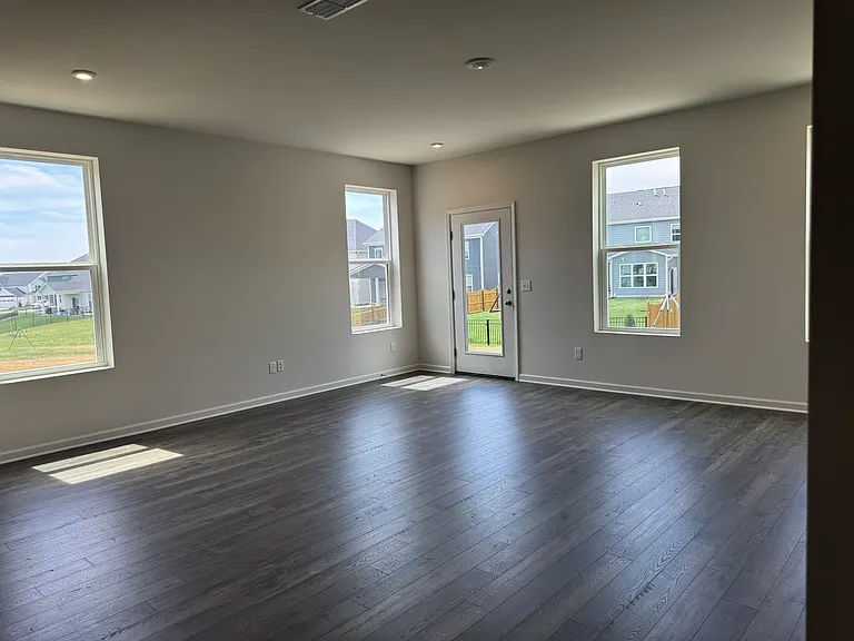 406 Mabels Way — Photo 5