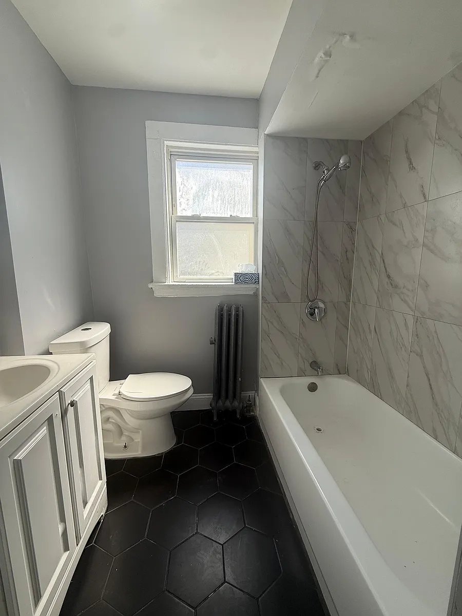 Building Photo - 77 N 19th St #1