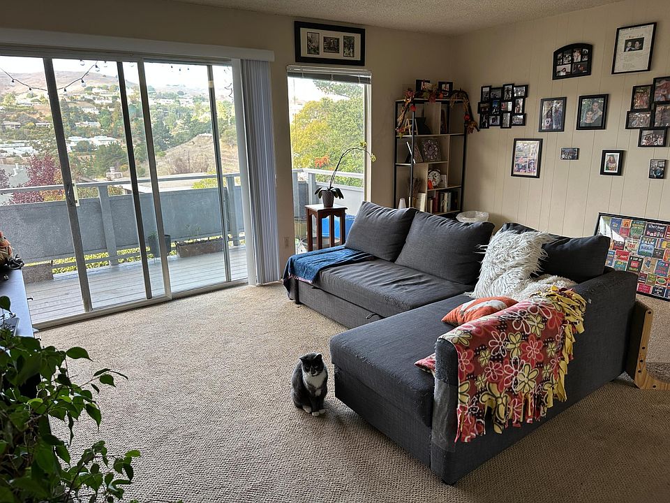 1st image of 9 Circle Dr APT A