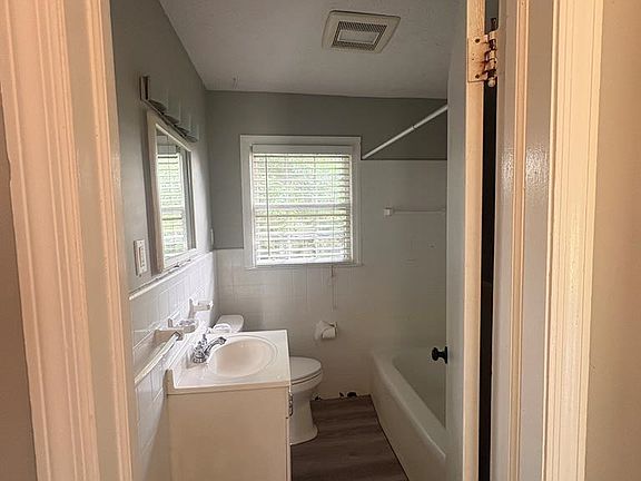 5th image of 3927 Austin Dr