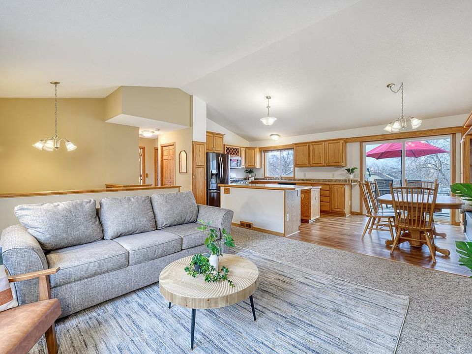 1st image of 2100 Eagle Bluff Dr