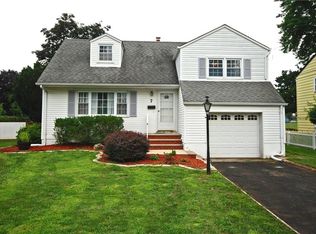 7 Mead Ave, Middlesex, NJ 08846