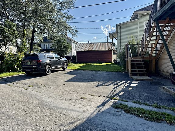2nd image of 9 Short St #1