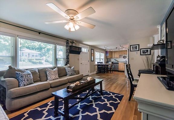 5th image of 74 Wentworth Ave #74