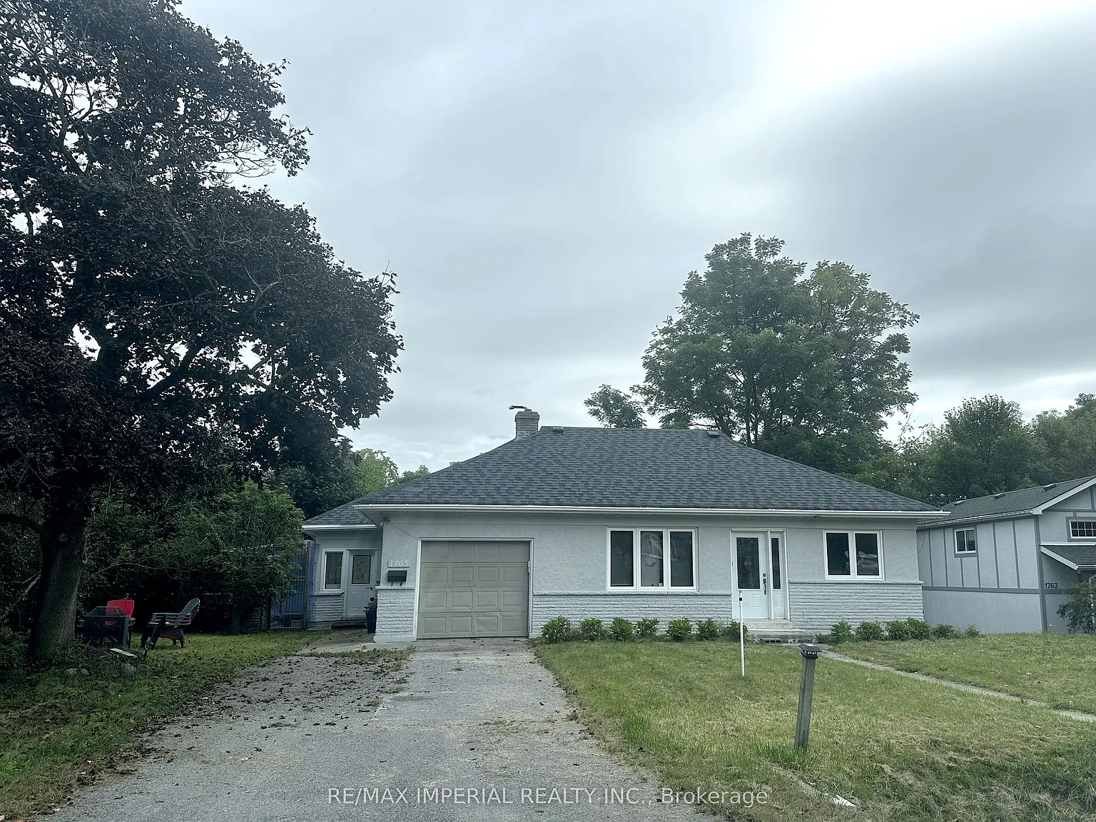4 bed, $3,300 — Photo 1