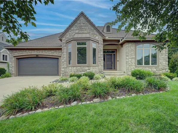 4704 W 152nd St, Leawood, KS 66224
